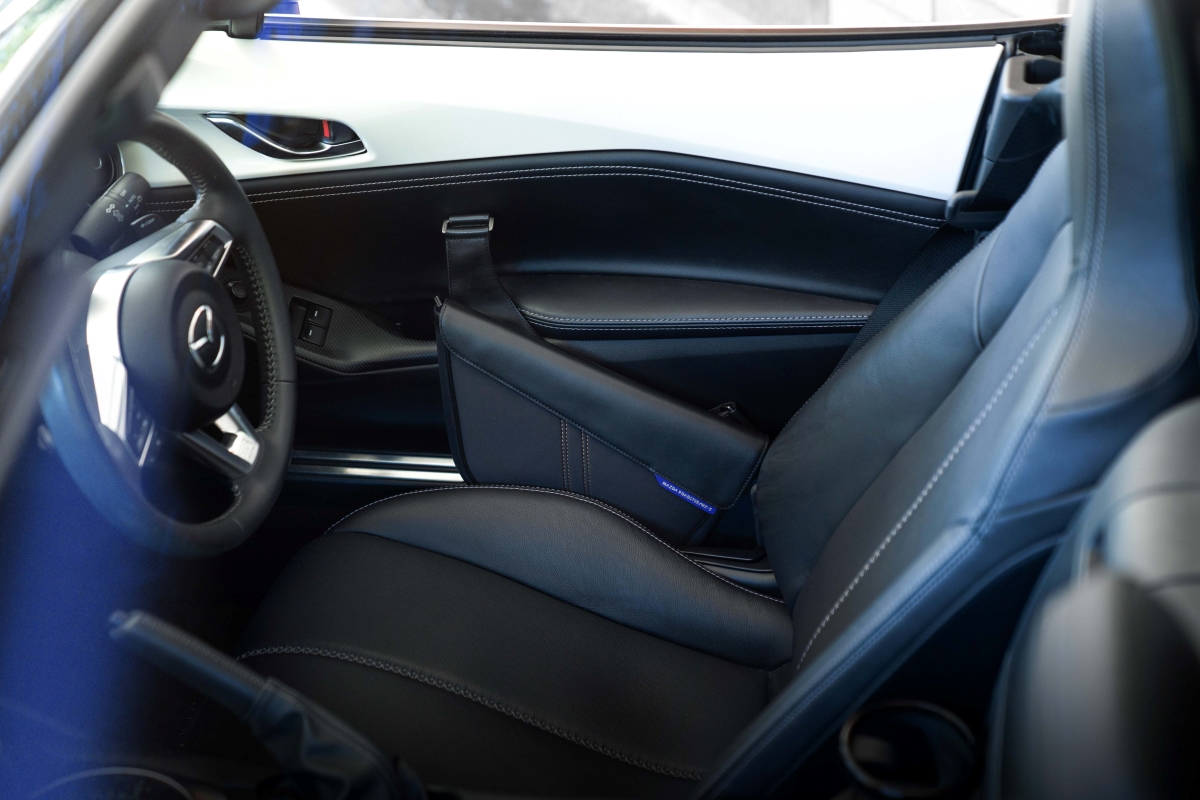 ROADSTER クロスボディバッグ BLACK/BLUE