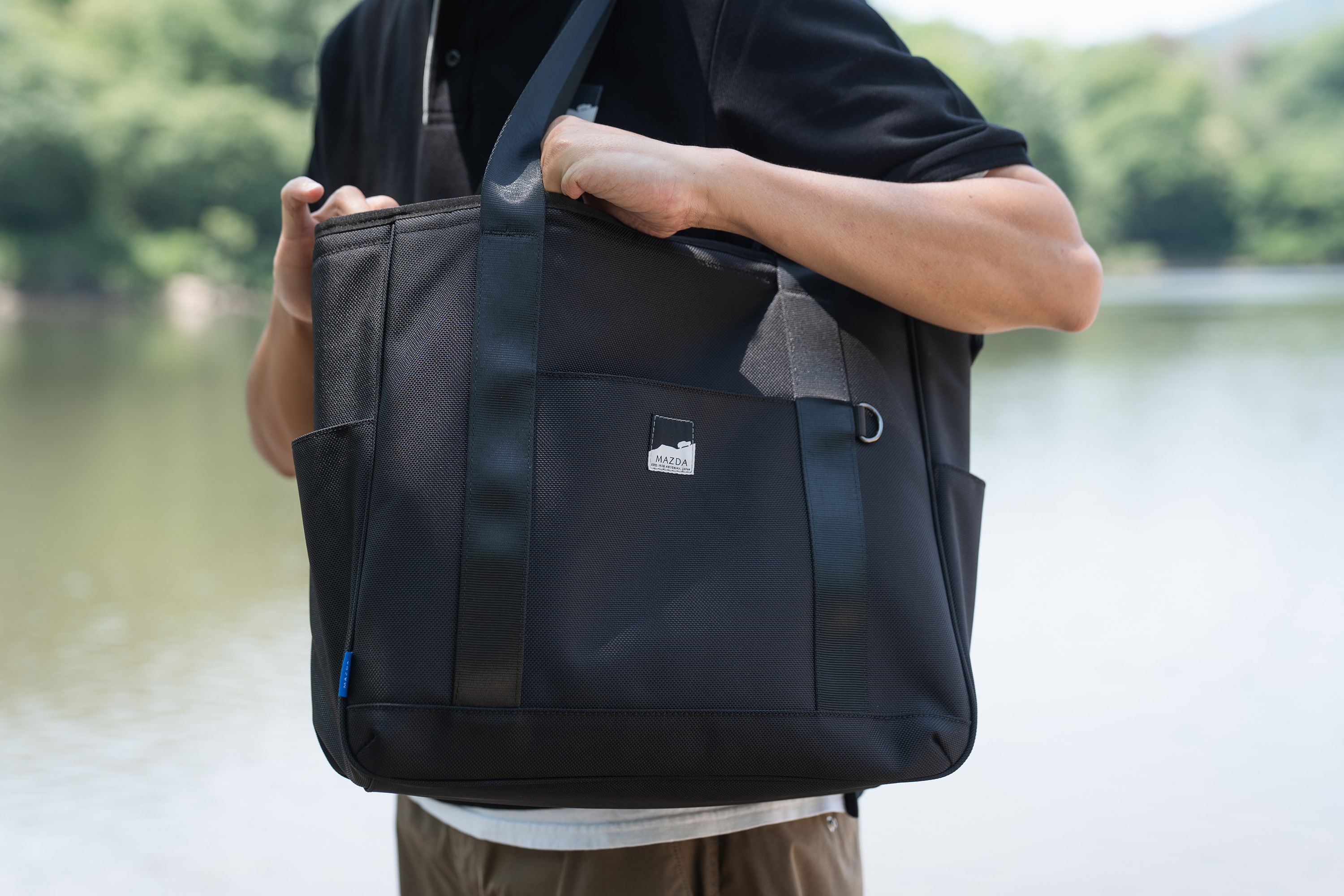 h.naoto ガーメントバッグ ロゴプリント レア MAZDA ACTIVE ロゴトートバッグ｜MAZDA COLLECTION ONLINE SHOP