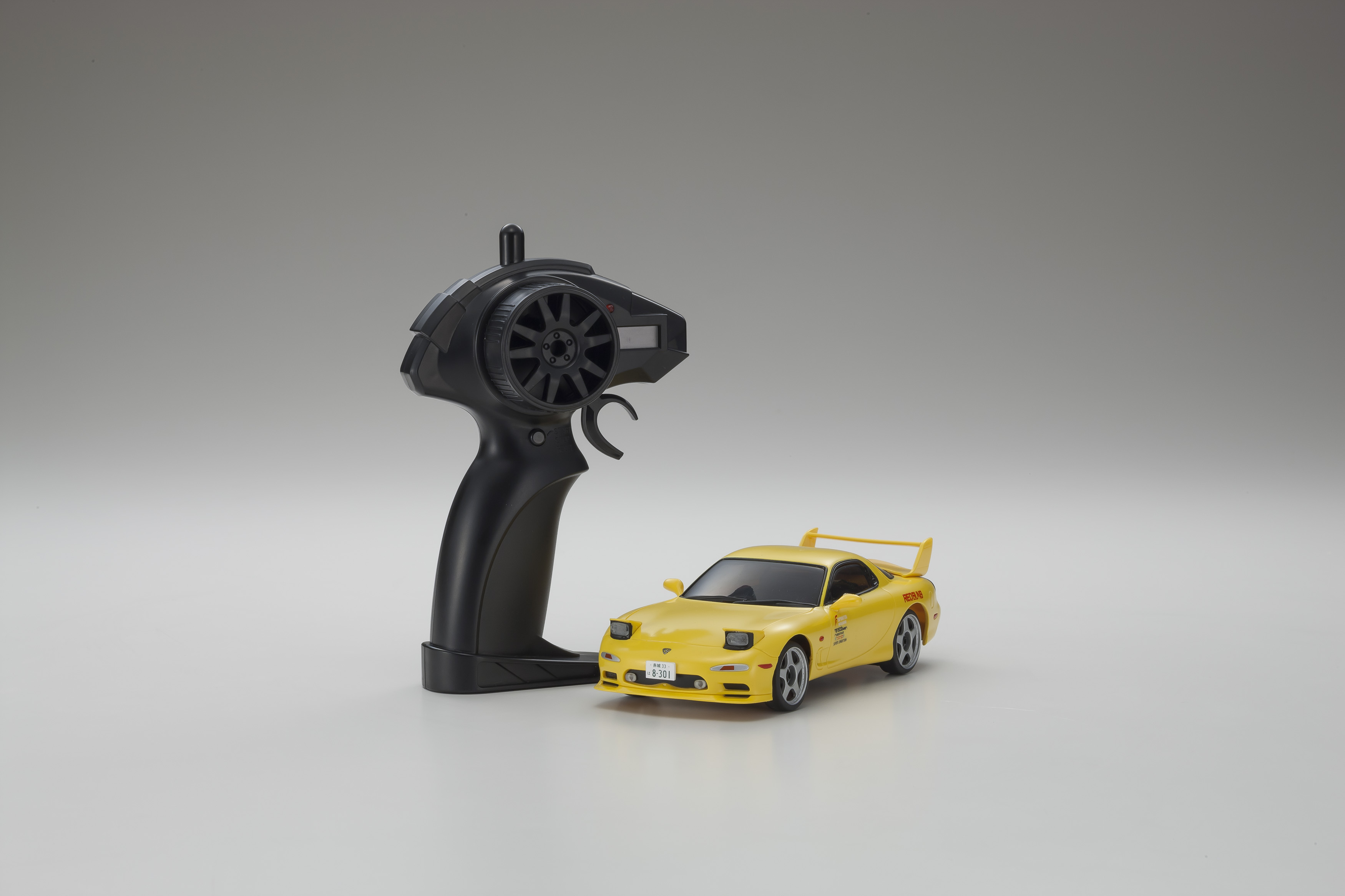 FIRST MINI-Z 頭文字D サバンナ RX-7 FC3S