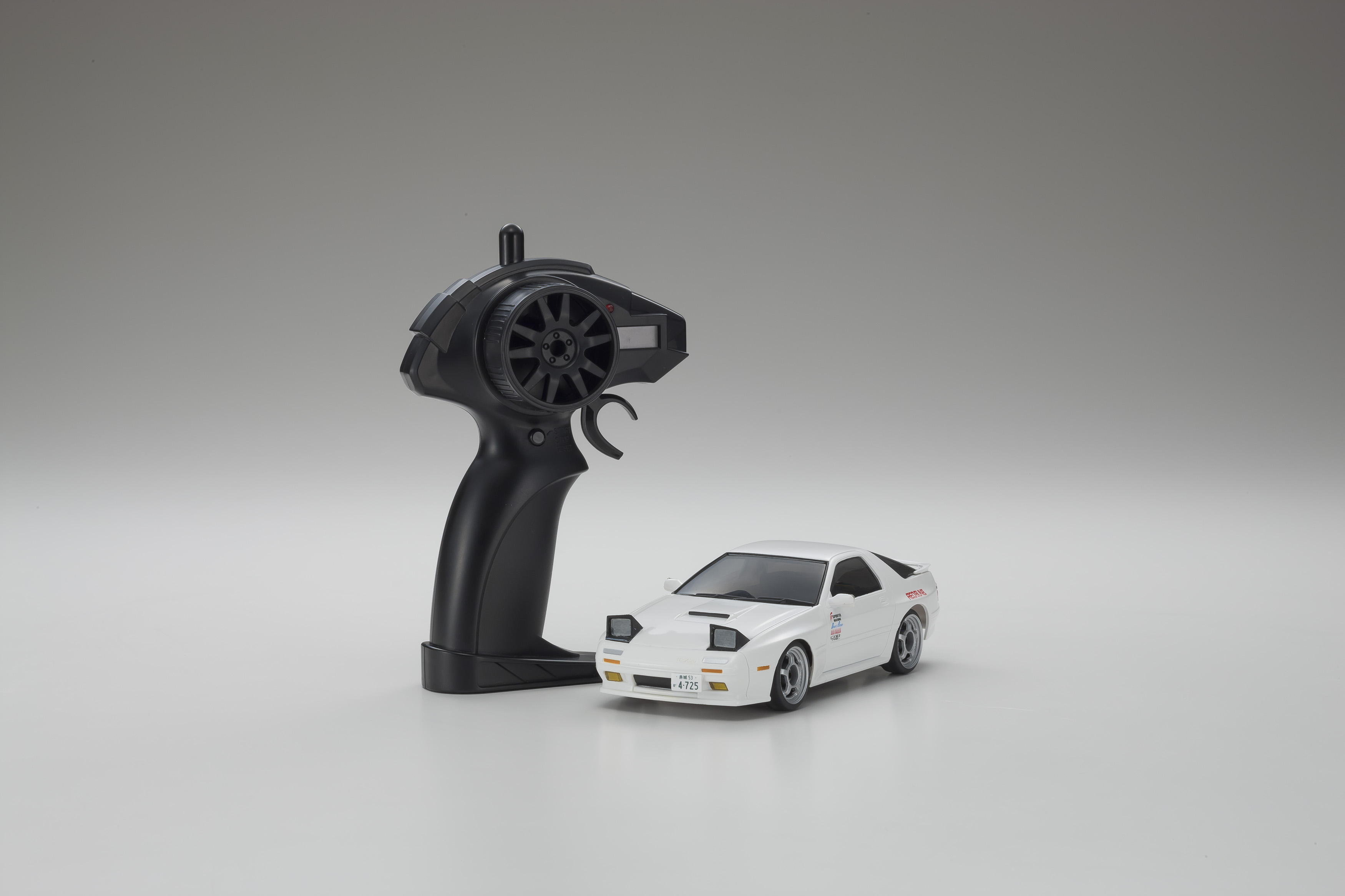 FIRST MINI-Z 頭文字D サバンナ RX-7 FC3S